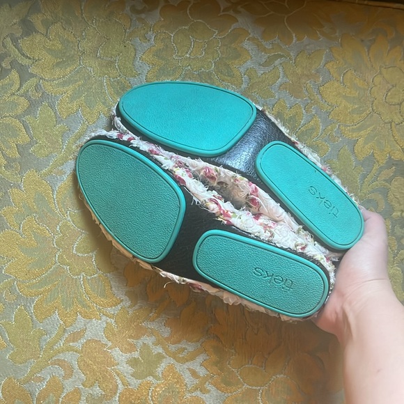 Rose garden tieks - Picture 6 of 6